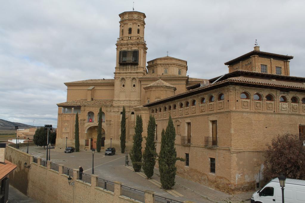 Hospederia De Alesves Hotel Villafranca Buitenkant foto